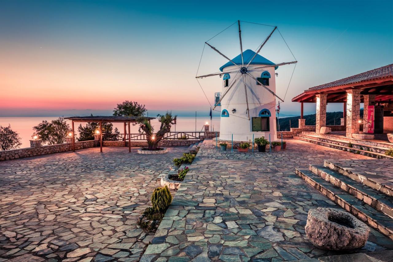 Koríthion Potamitis Windmills & Apartments מראה חיצוני תמונה